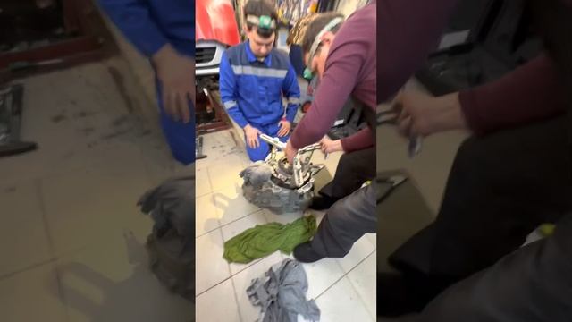 Volkswagen гольф на замену пакета сцепление ￼DSG-7 DQ-200 смотреть онлайн