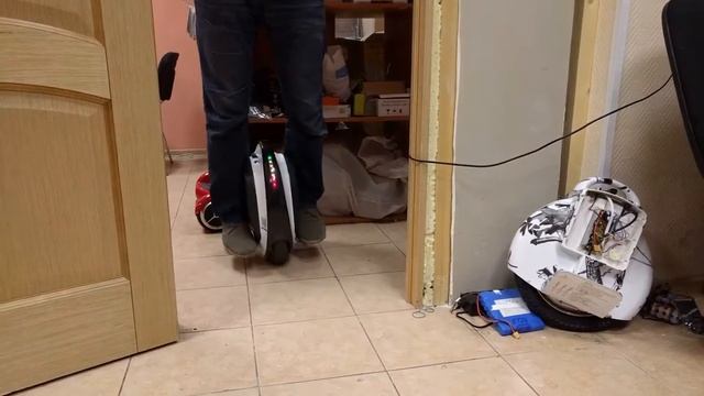 Gotway MCM4HS 800 Watt vs RockWheel GTR14 1000 Watt смотреть онлайн