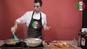 Курица с болгарским перцем на сковороде легко просто и вкусно