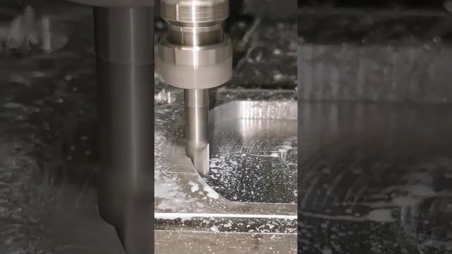 Milling #mechanic #mechanical #mechanicalengineering #cnc #cncmachining #cncmilling #cncmill #diycn