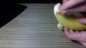 Как правильно открыть банан / How to Open a Banana
