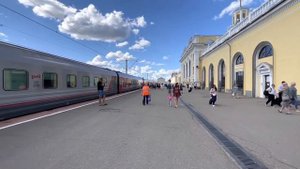 Поезд Москва Лабытнанги ( 022 Я ) Полярная Стрела на станции Ярославль Главный, 10 августа 2022