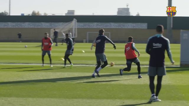 First training session to prepare the derby against Espanyol смотреть онлайн