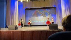 Танец "Дети"
Танцевальная капель 2023
 первый выход