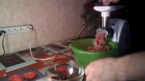 Тест мясорубки Аксион на мясо  Делаем фарш из свинины
