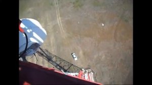 Работа людей с железными яйцами.mp4