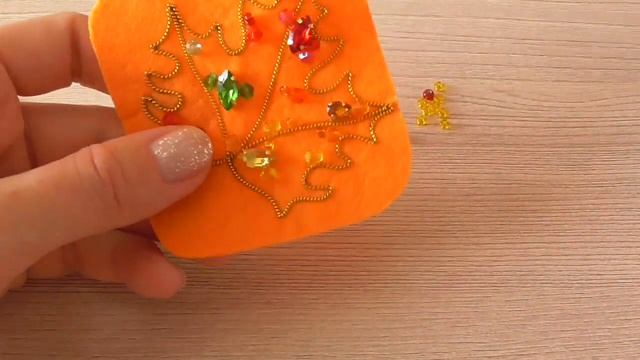 Брошь  Кленовый лист из бисера. Мастер-класс  / DIY Beaded Maple leaf brooch