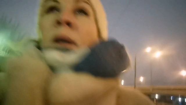 Мукбанки и рассуждения и прогулки по городу и пошла за лампочками смотреть онлайн