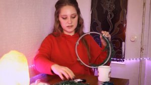 БЮДЖЕТНЫЙ ДЕКОР КВАРТИРЫ НА НОВЫЙ ГОД. Рождественский венок, роспись окон зубной пастой