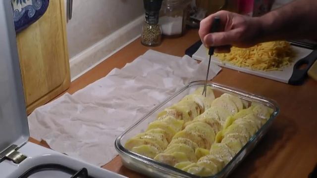 Картофельная запеканка (гратен)..Просто, очень вкусно, рекомендую! смотреть онлайн