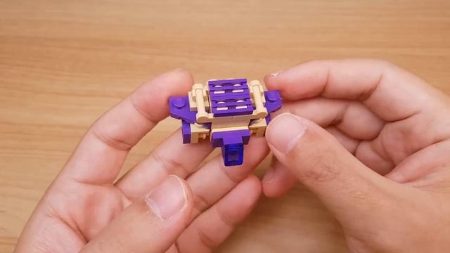 LEGO brick robot transformers tutorial - Triple Changer mech - Wingtank (similar to Blitzwing) смотреть онлайн
