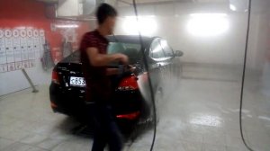 Как правильно и быстро помыть машину)