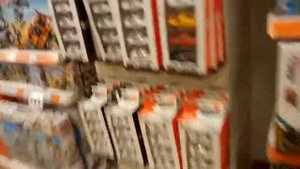 ГУЛЯЮ ПО МАГАЗИНУ ДЕТСКИХ ИГРУШЕК/МАЛЕНЬКИЙ ОБЗОРЧИК "КАРИ"