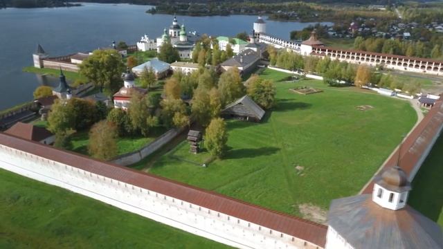 Средневековая крепость в Кириллове / Ростов (где снимали "Иван Васильевич меняет профессию") смотреть онлайн