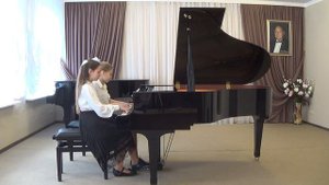 Ж.Металлиди  "Танец охотников"   исп.  Назарова Мария и Сычивка Валерия