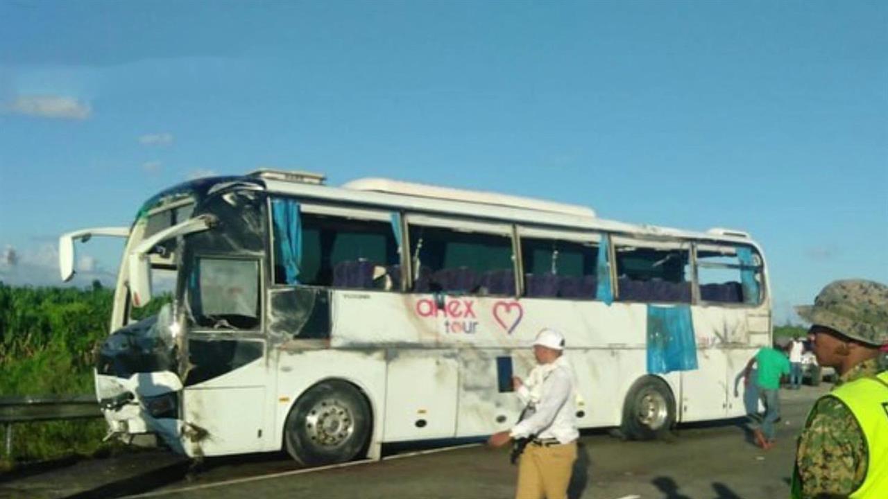 После аварии с автобусом в Доминикане семь россиян находятся в тяжелом состоянии