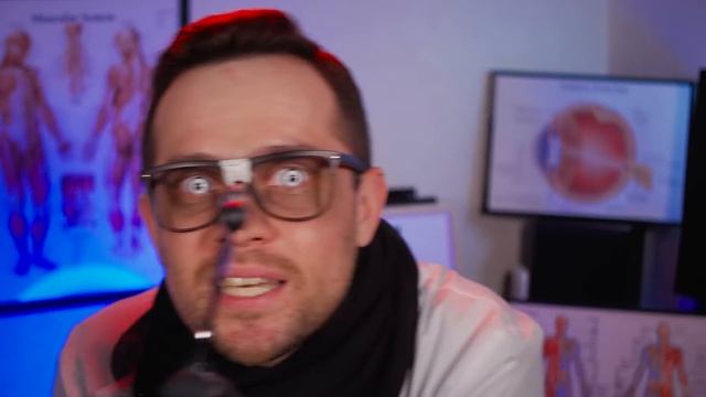 АСМР На Приёме у Безумного Доктора (Проверка глаз, ушей, рефлексов) смотреть онлайн