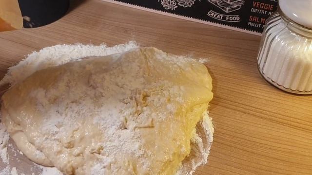 ДОМАШНИЕ БУЛОЧКИ,мягкие,вкусные с яблоками и глазурью. Простой рецепт