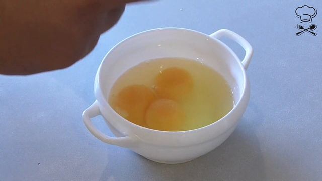 ГОТОВИМ 5 МИНУТ Яичница болтунья с сыром и зеленью в микроволновке смотреть онлайн