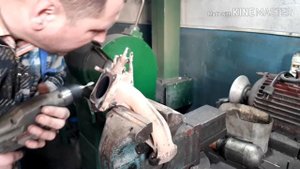 Как высверлить шпильку с выхлопного коллектора.