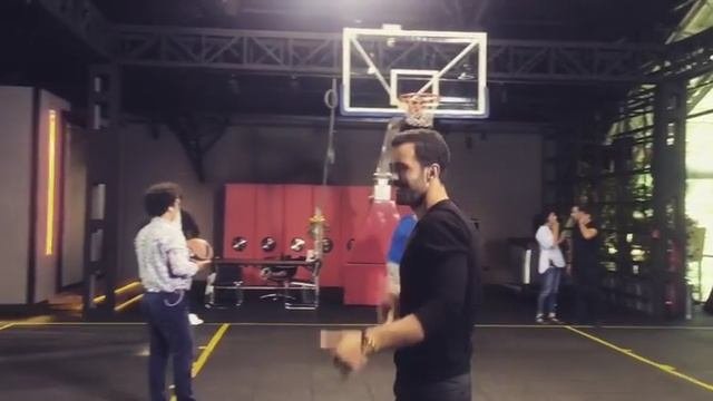 Барыш Ардуч и его трехочковый бросок! Наш оператор сказал, что у меня не получится, но я сделал это!