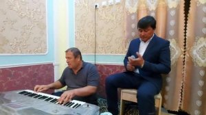 ЖОНЛИ КУШИК ШОМУРОТ ТУРАКУЛОВ.ДУСТЛАР.