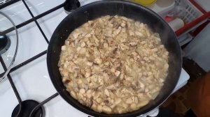 Жульен на сковороде с грибами на скорую руку. Обожаю этот рецепт!