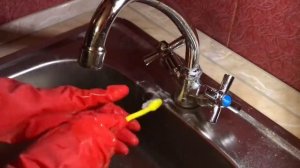 Как почистить от налета и ржавчины кухонный кран и раковину