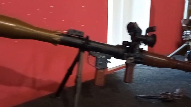 МУЗЕЙ ОРУЖИЯ В КОТОРОМ МОЖНО ВСЕ! смотреть онлайн