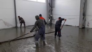 Заливка бетона В 22,5 под устройство топпинг пола