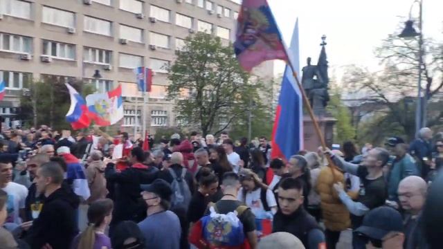 Звучит гимн России в столице Сербии - апрель 2022 - Белград, Сербия