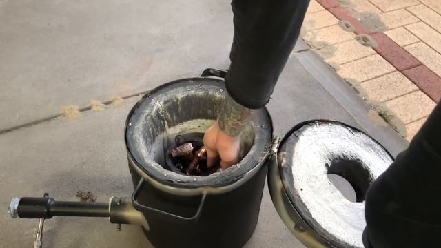 Huge 1KG Copper Coin Casting - Cable To Coin - Molten Copper ASMR смотреть онлайн