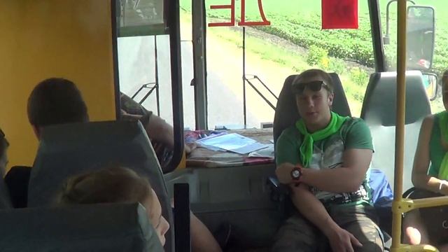 Поездка в спорт. комплекс: поем в дороге гимн лагеря! "Планета Героев-2016", 1 смена)) смотреть онлайн