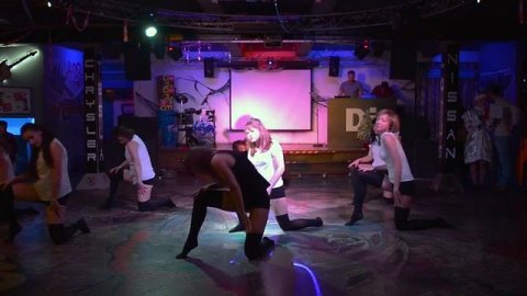 Strip dance - Desperate l religion