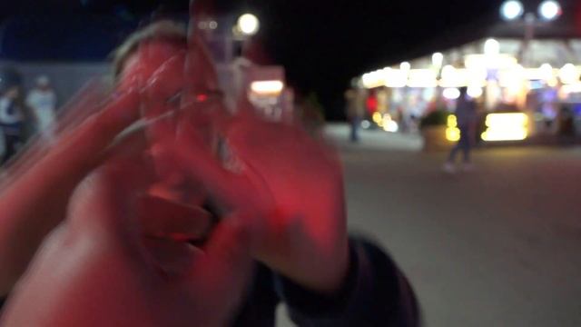 НЕЛЬЗЯ СНИМАТЬ В ОБЩЕСТВЕННОМ МЕСТЕ ! смотреть онлайн