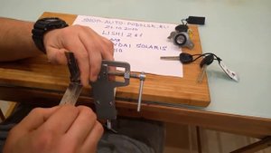 Открываем закрываем за 30 с без ключа замки двери и багажника для HYUNDAI SOLARIS KIA RIO 2011