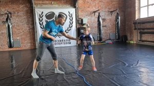 Работа ног/ техника движения в боксе//челнок в боксе:для чего он нужен