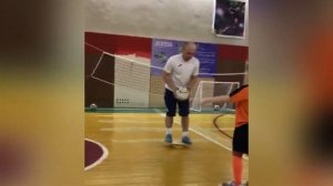 Тренировка футболистов. Развитие вестибулярного аппарата. Платформа - балансир Made in Siberia.