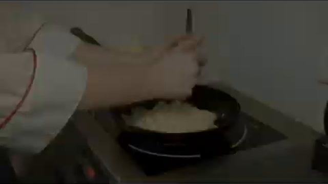 Ведущий актер театра "Старый дом" Сергей Безродных в гостях у программы "ОСОБОЕ МЕНЮ". 23.04.2014 смотреть онлайн