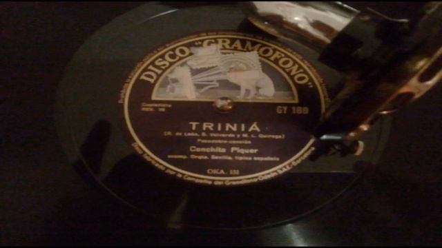 Conchita Piquer - "Triniá" (pasodoble) смотреть онлайн