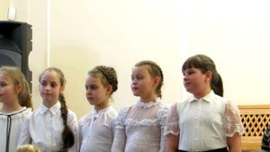 Хор исполняет Четыре таракана и сверчок