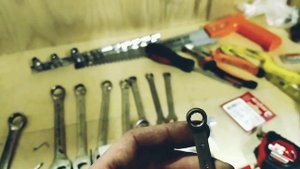 Верстак в гараж своими руками.