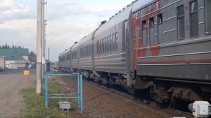 Тепловоз тэп70-0560 со скорым фирменным поездом №42-41 Москва-Воркута. ст Котлас-Узловой