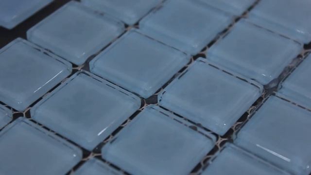 Однотонная стеклянная мозаика для ванной, бассейна и хамам.