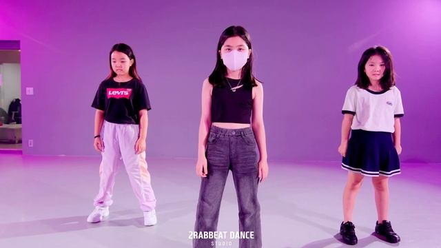 [키즈 방송댄스] IVE아이브 - Baddie 안무 Dance Cover | 어린이 댄스전문학원 смотреть онлайн