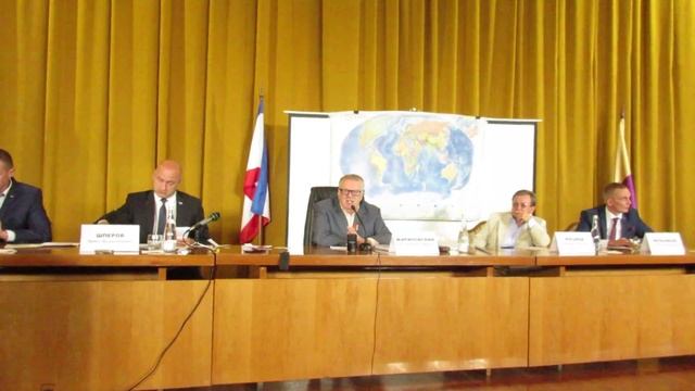 Жириновский в Ялте (видео 1) смотреть онлайн