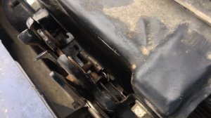 Ниссан примера p12 аварийное открытие капота.