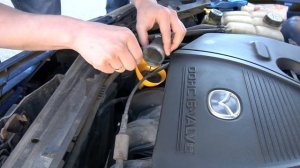 Вторая заливка в Mazda 3 металлополимера после промывки двигателя димексидом