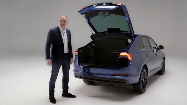 04Новый SKODA RAPID. Практичность. Просторный салон и вместительный багажник смотреть онлайн