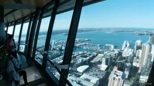 Внутри 328-метровой башни Sky Tower/Walking at Sky Tower